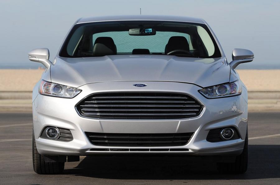  Ford Fusion 2013 года  (US) (фото 109 из 202)